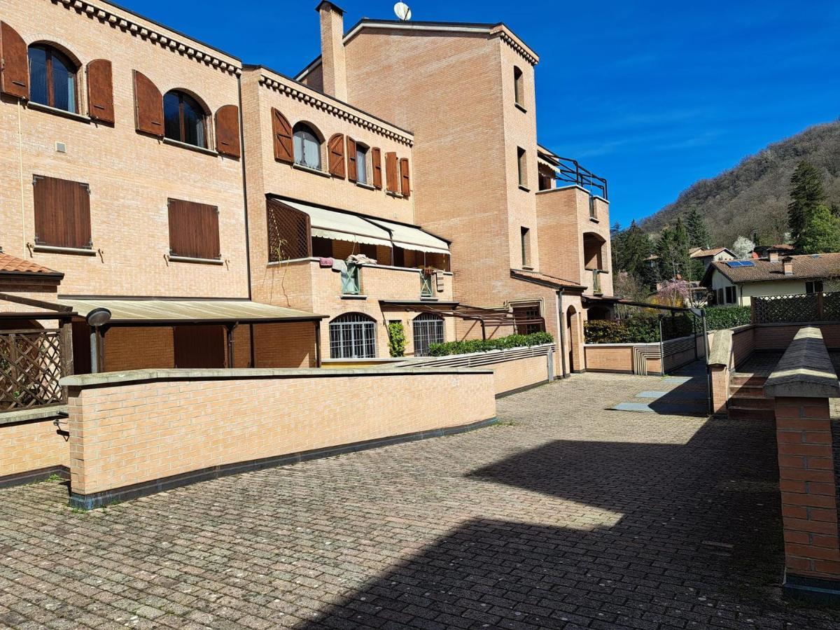 Casa Vacanze Viaggi Dipinti Монтеренцио Экстерьер фото