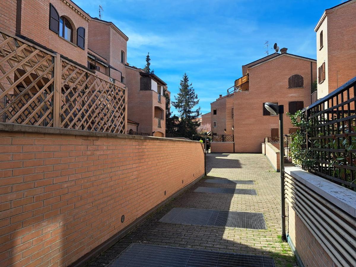 Casa Vacanze Viaggi Dipinti Монтеренцио Экстерьер фото