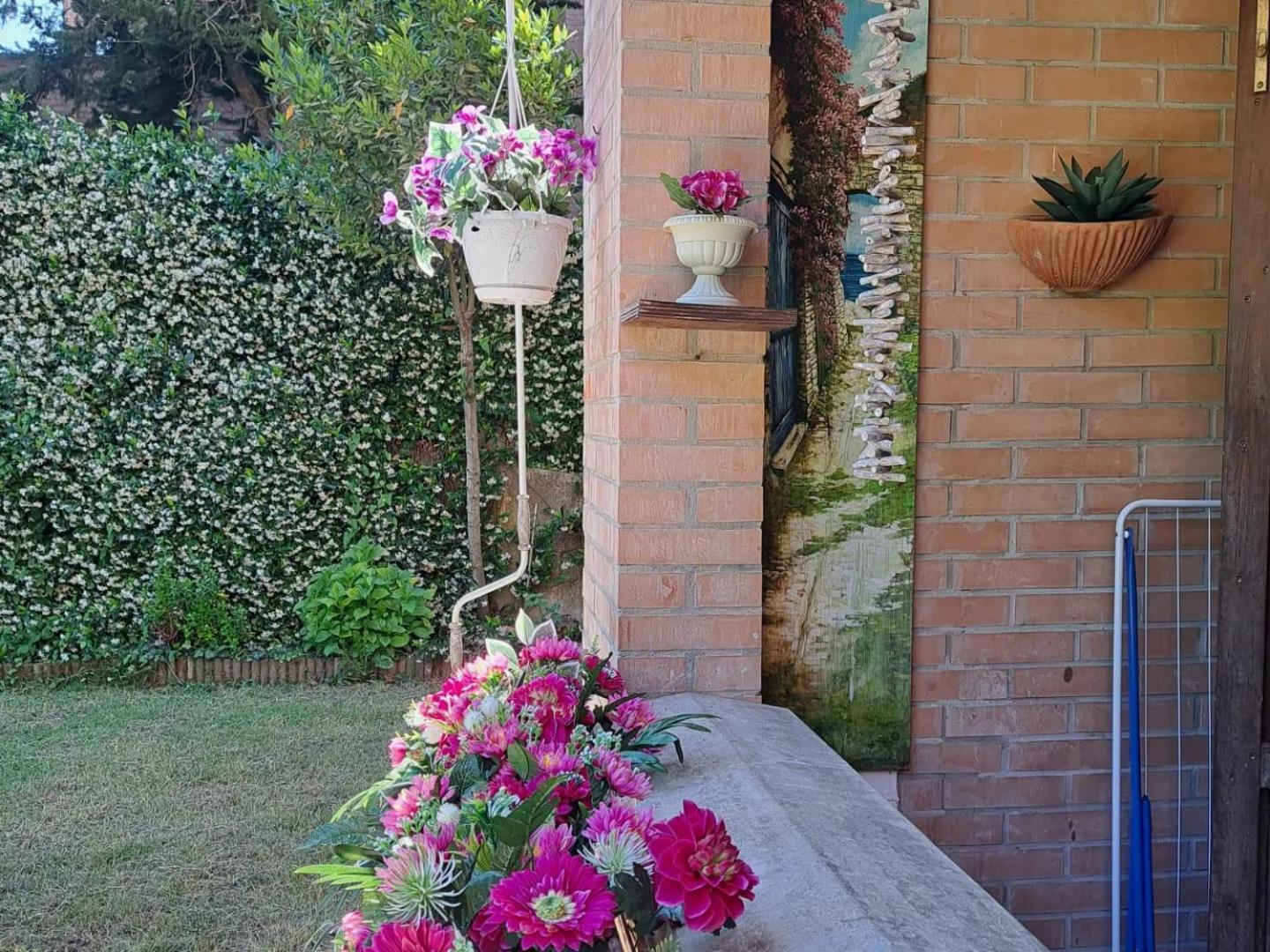 Casa Vacanze Viaggi Dipinti Монтеренцио Экстерьер фото